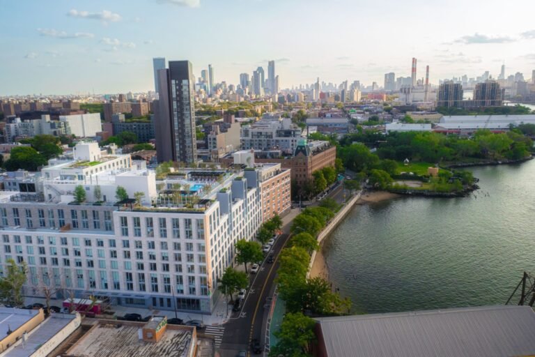ASTORIA WEST – NEW YORK